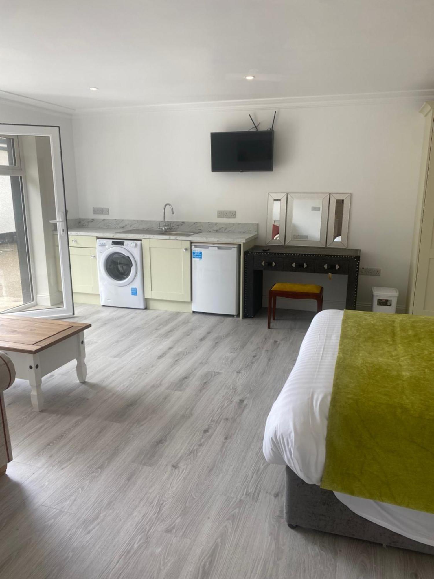 バンクラナ St Columbs House Bed & Breakfast エクステリア 写真