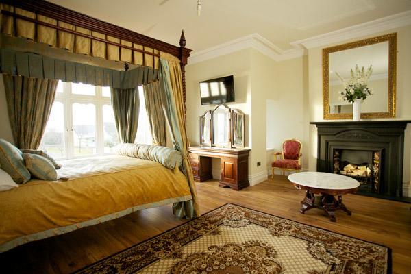 バンクラナ St Columbs House Bed & Breakfast エクステリア 写真